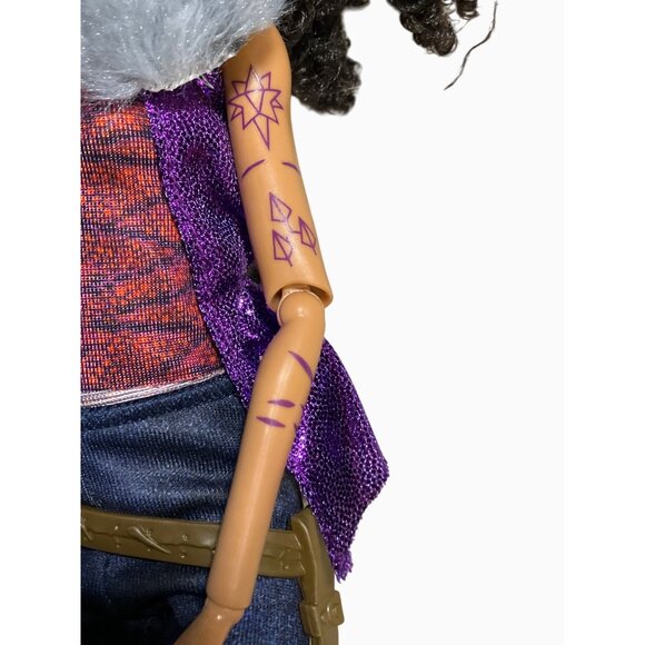 Mattel Disneys Zombies 2, Willa Lykensen Werewolf doll Wearing Rocker Outfit - Picture 4 of 11